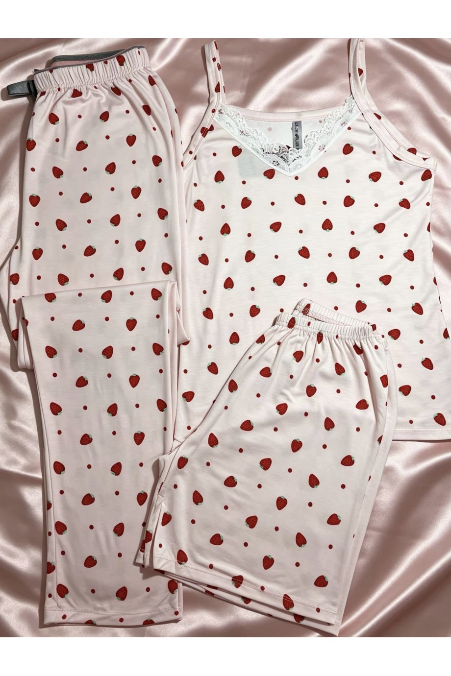 Pembe Çilek Desenli 3'Lü Kombin Pijama Takımı